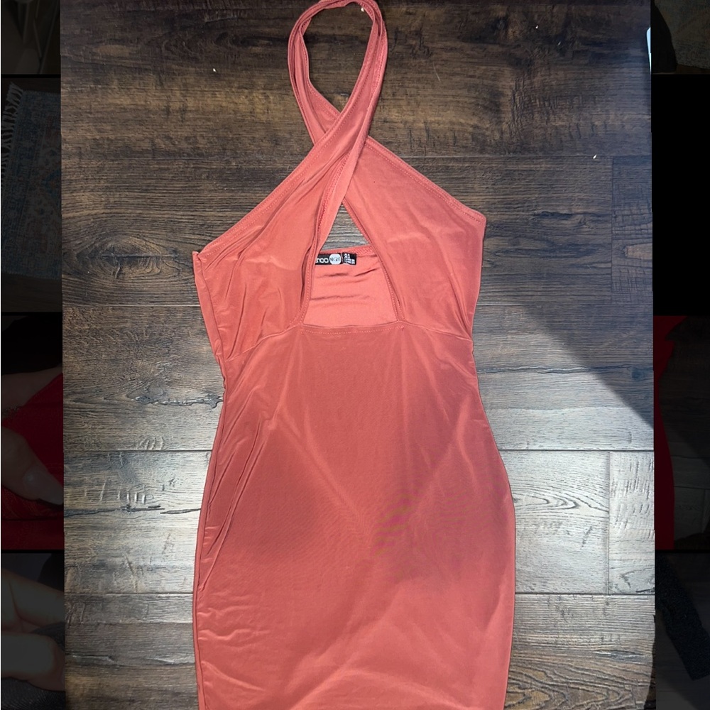 Stretchy Boohoo Mauve dress
